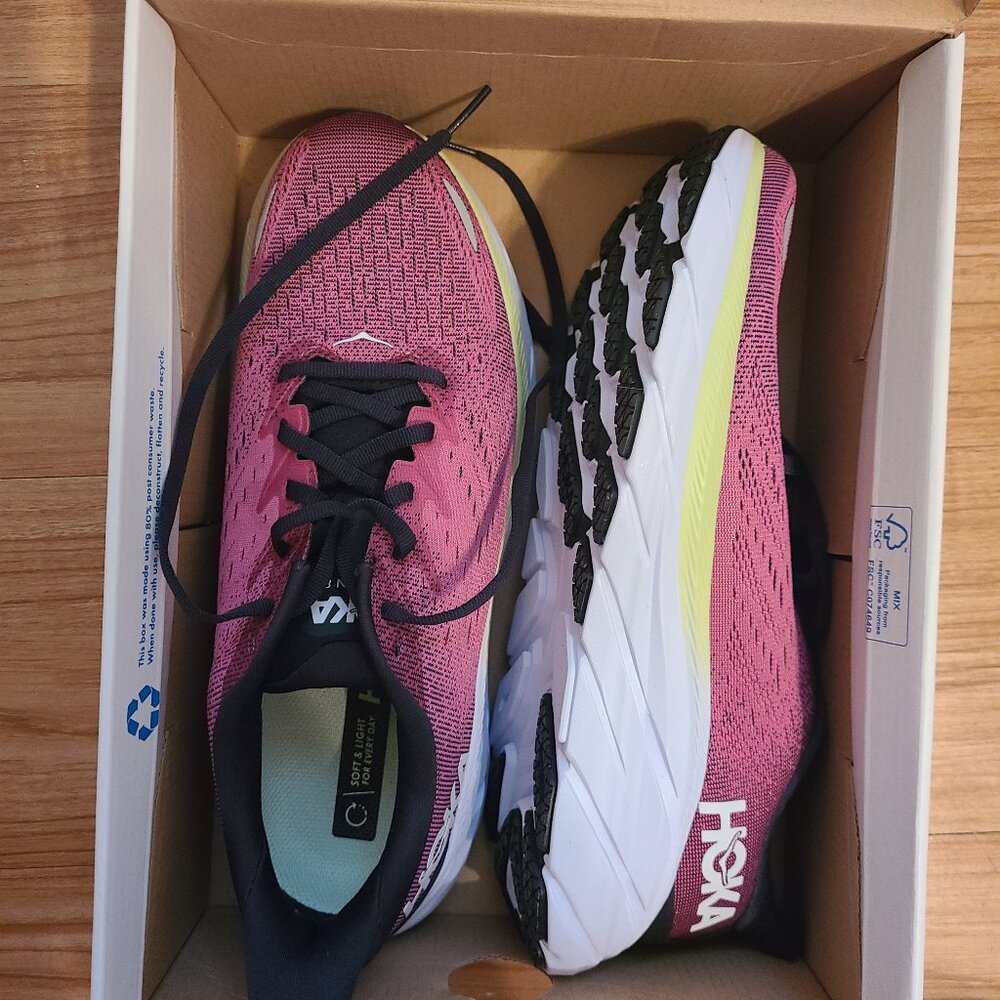 Hoka W Clifton 8 Women's Running/Walking Shoes (BRAND NEW! Size 9.5)